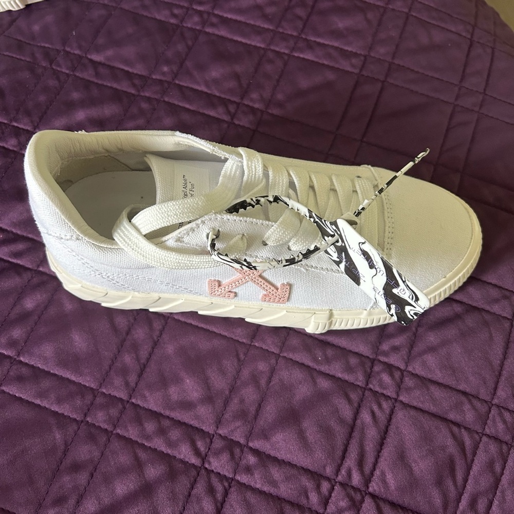 Off-White Virgil Abloh Women’s Vulc Eco Canvas Sneaker 'White Pink' Size 37 NWOT
